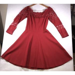 BB Dakota Dennett Dress Red Lace Fit & Flare Coquette Off Shoulder Womens Size 4